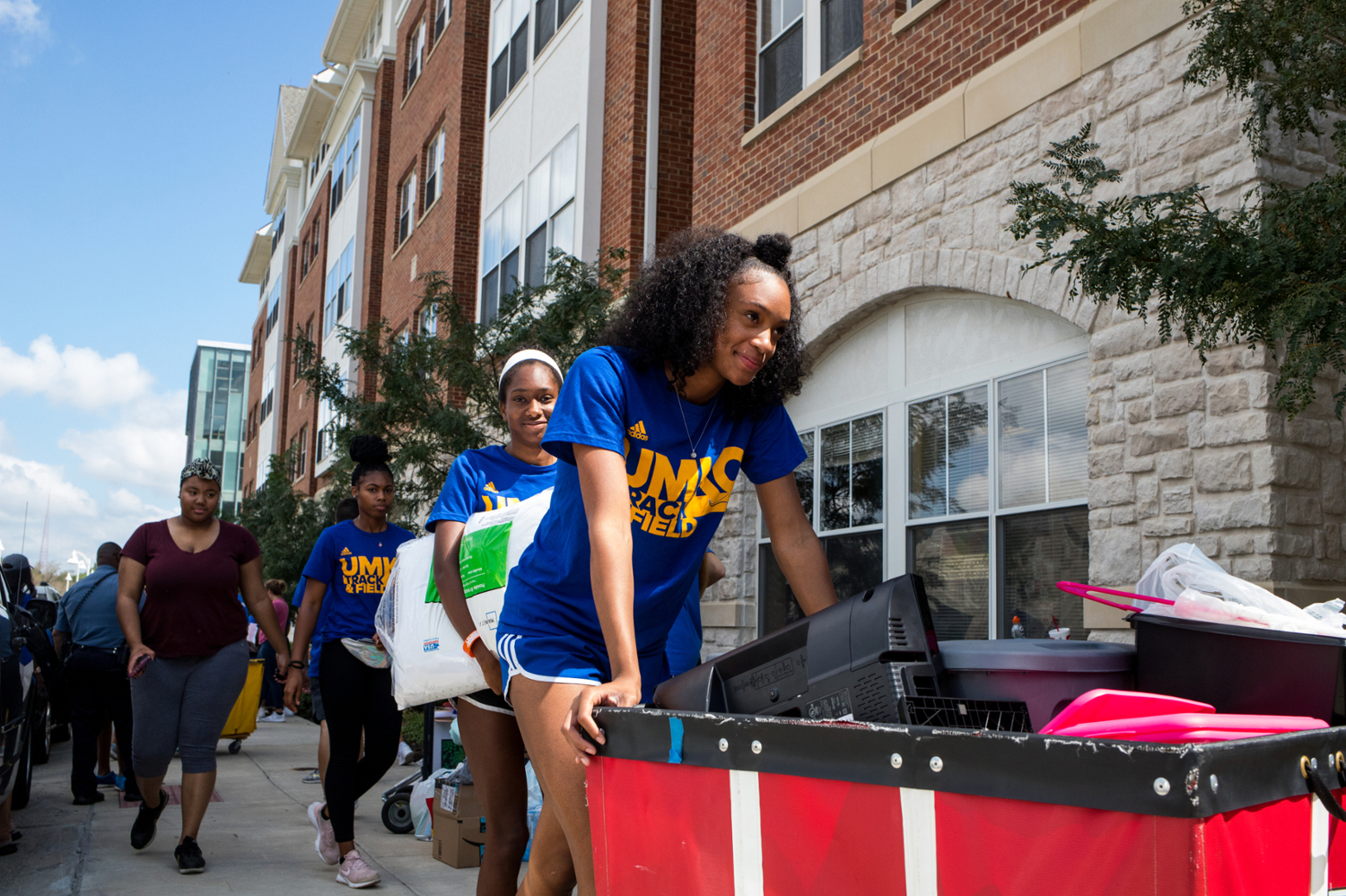UMKC Welcome - Moving In