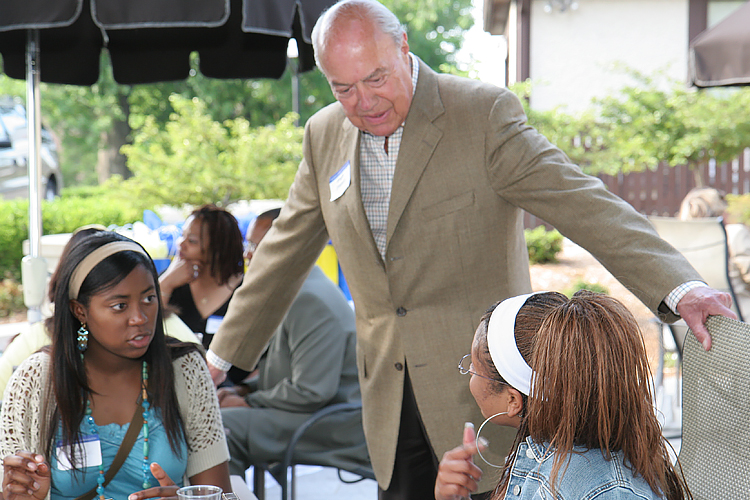 Hugh Zimmer talking to UMKC students at an event