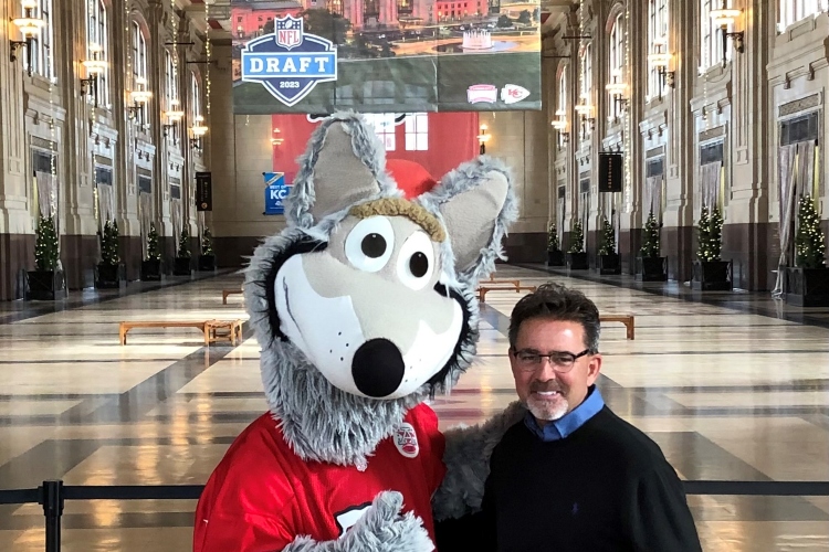 KC Wolf stands next to Michael Tritt at Union Station